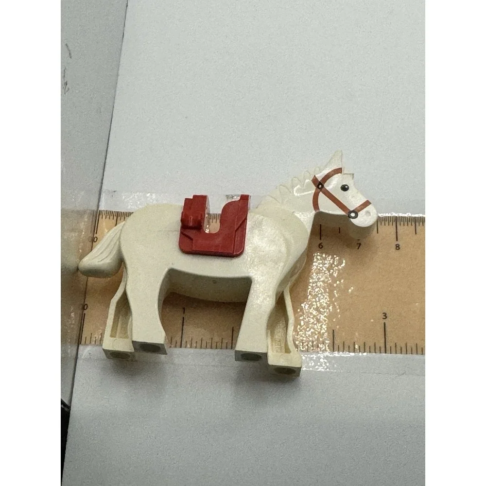 Vintage LEGO Fabuland White Horse with Red Saddle Animal Figure x441